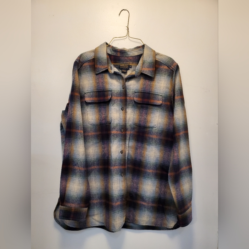 Womens Pendleton wool shirt
